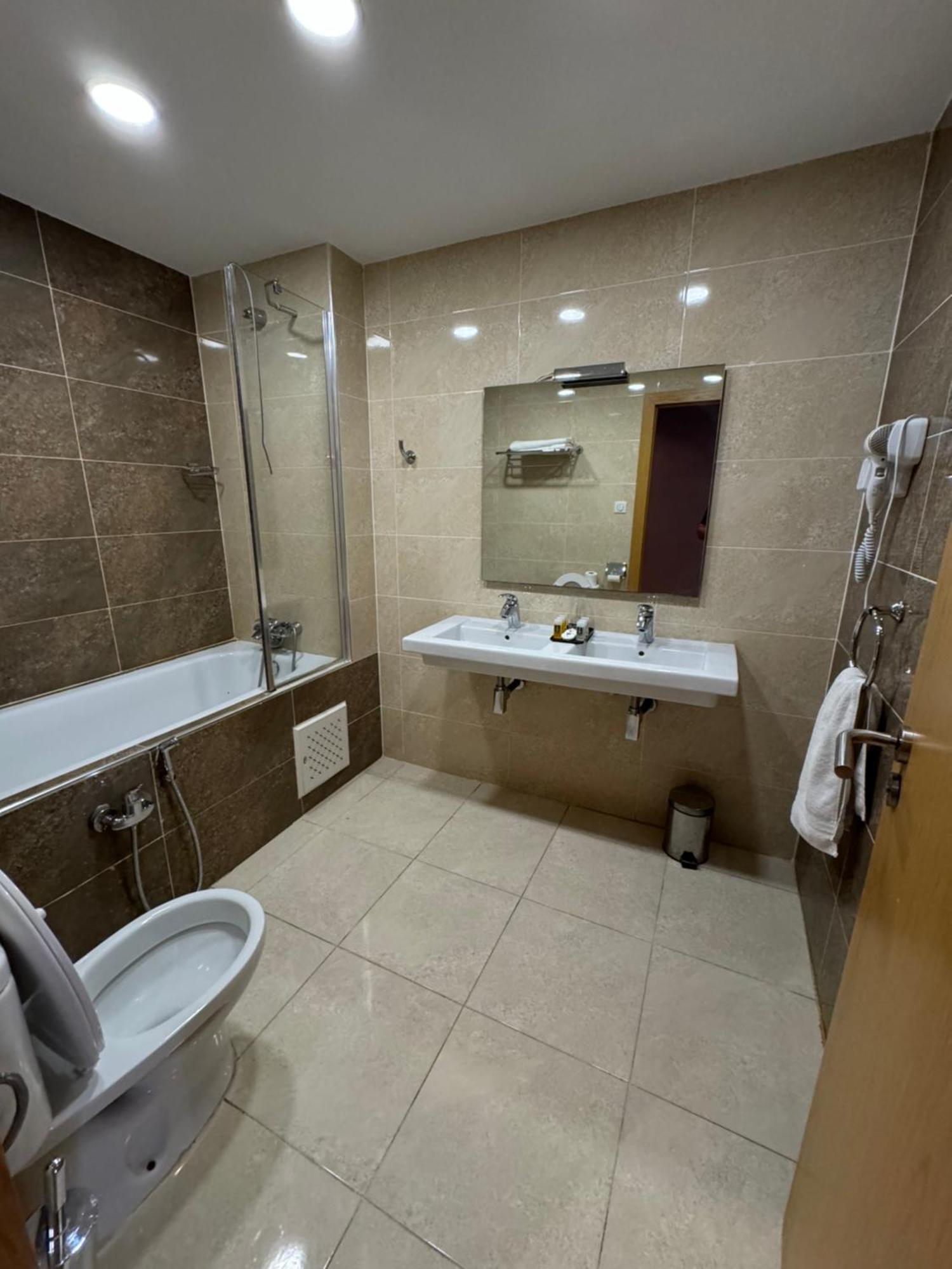 Le Zenith Hotel אוראן מראה חיצוני תמונה