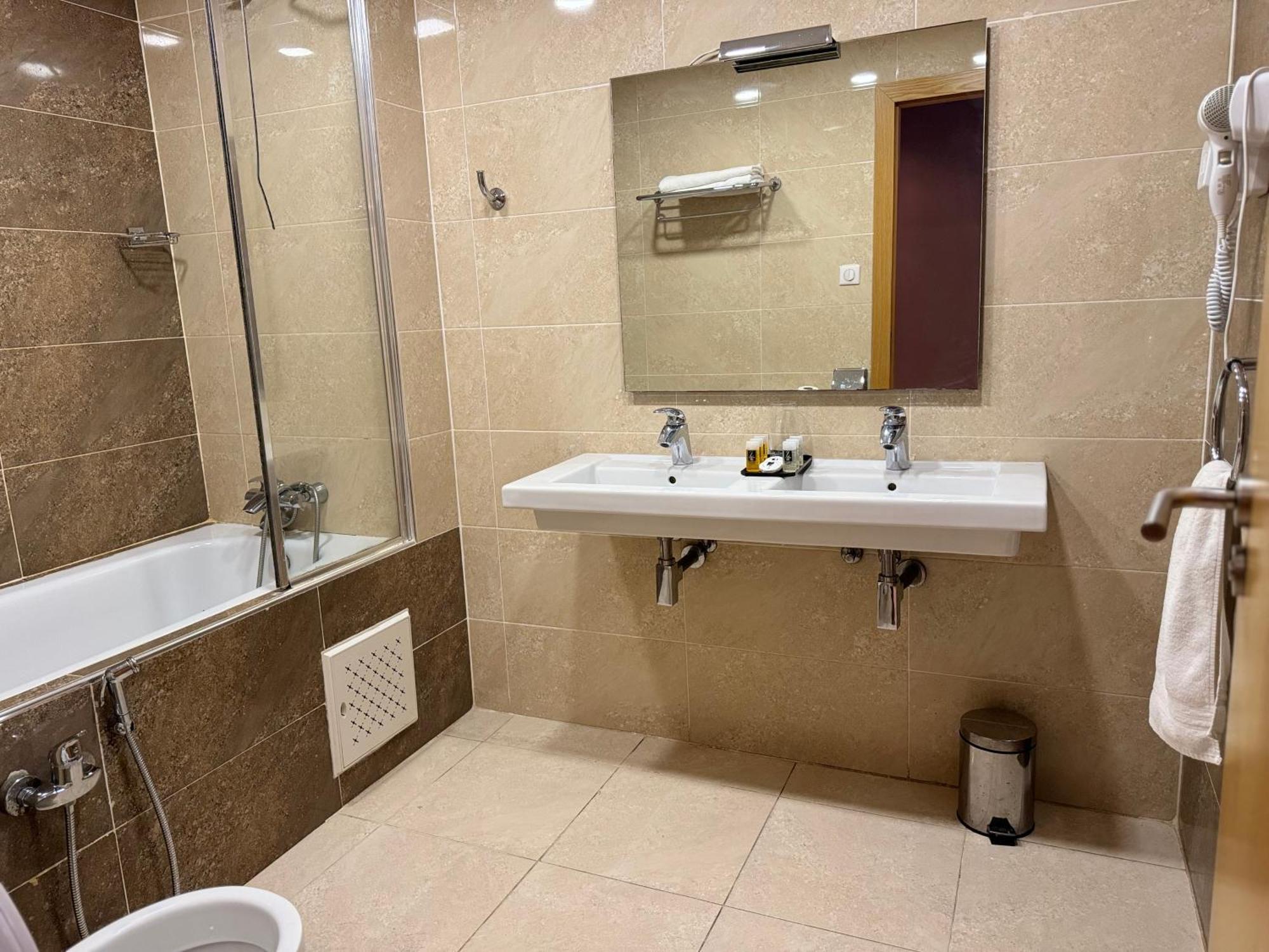 Le Zenith Hotel אוראן מראה חיצוני תמונה
