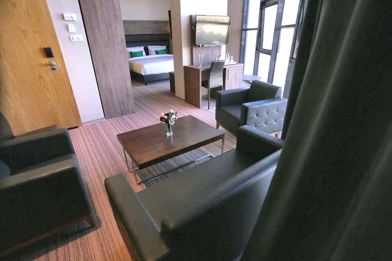 Le Zenith Hotel אוראן מראה חיצוני תמונה